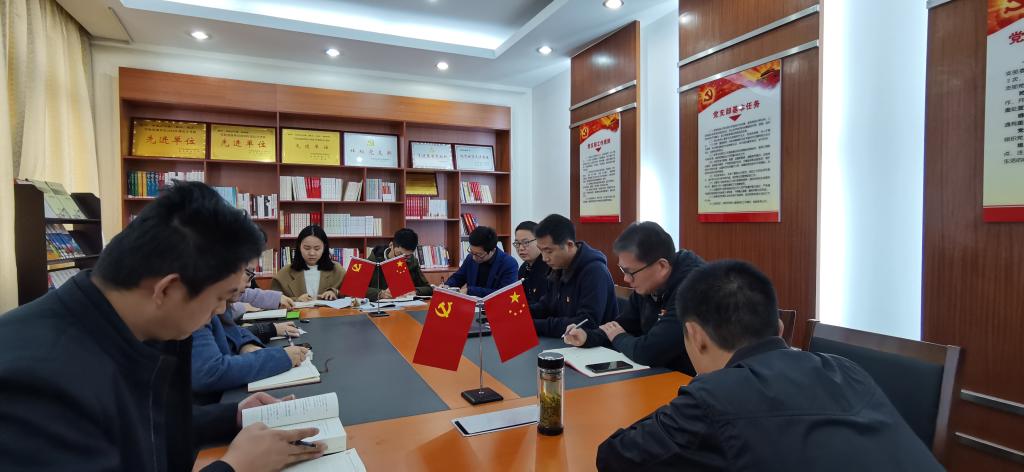 何孔蛟书记宣讲省第十一次党代会精神.jpg 太阳集团tcy8722